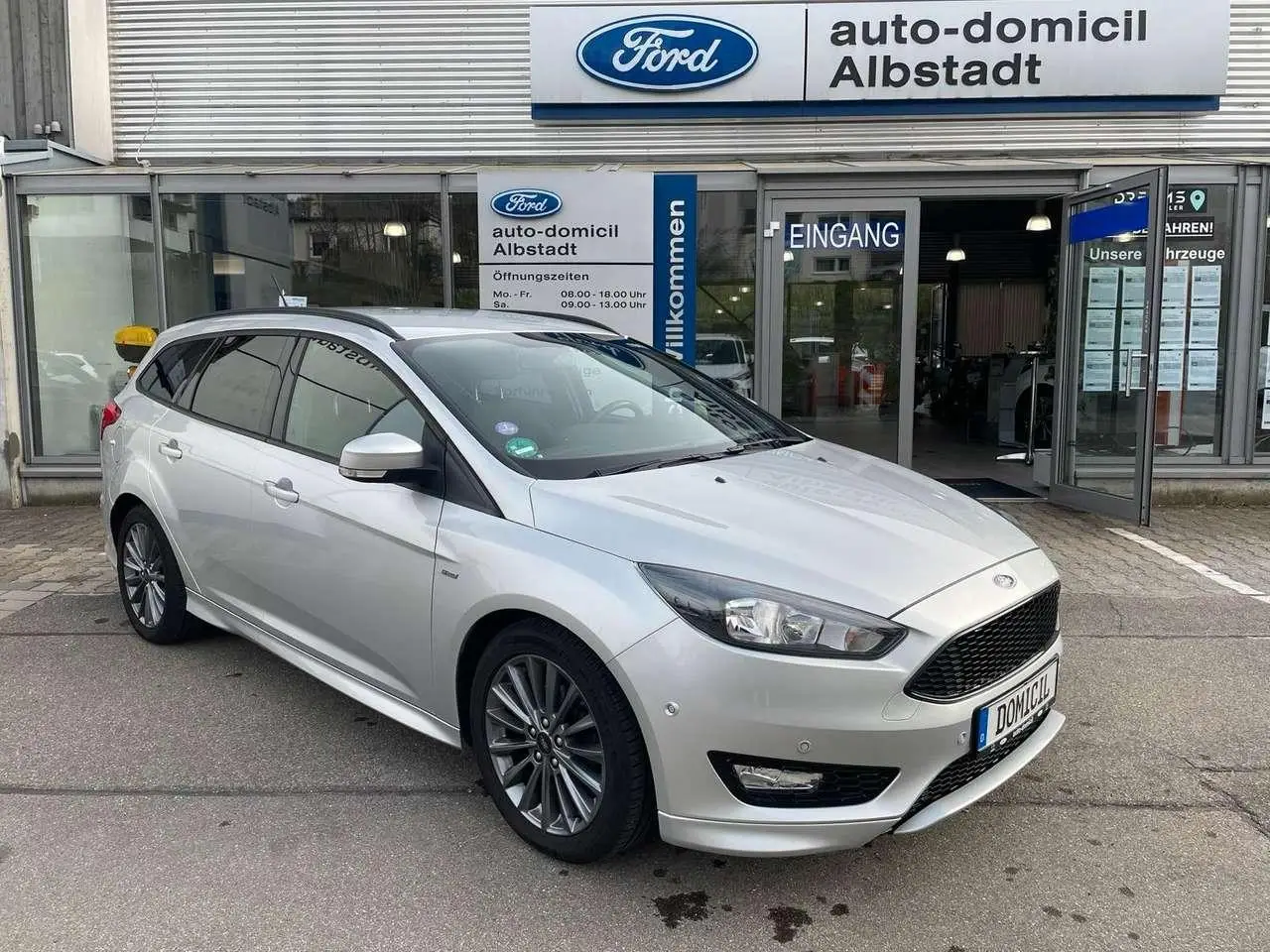 Photo 1 : Ford Focus 2018 Petrol