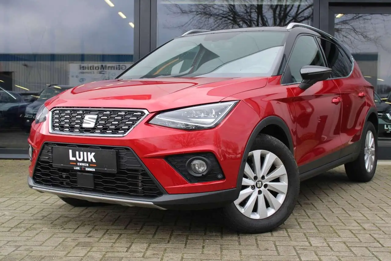 Photo 1 : Seat Arona 2017 Petrol