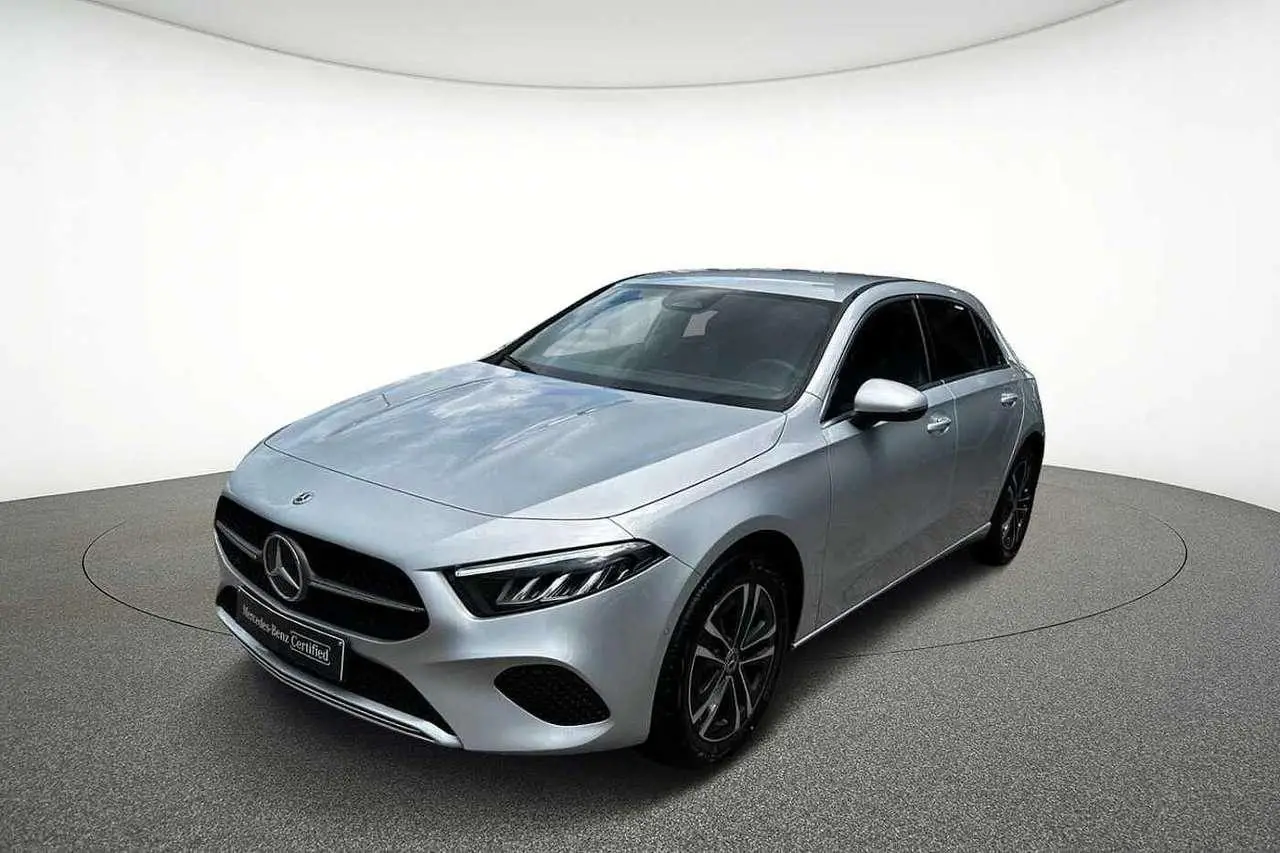 Photo 1 : Mercedes-benz Classe A 2024 Hybride