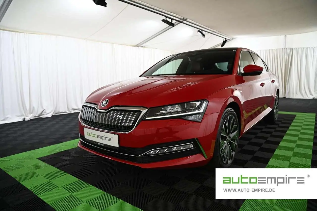 Photo 1 : Skoda Superb 2023 Hybrid