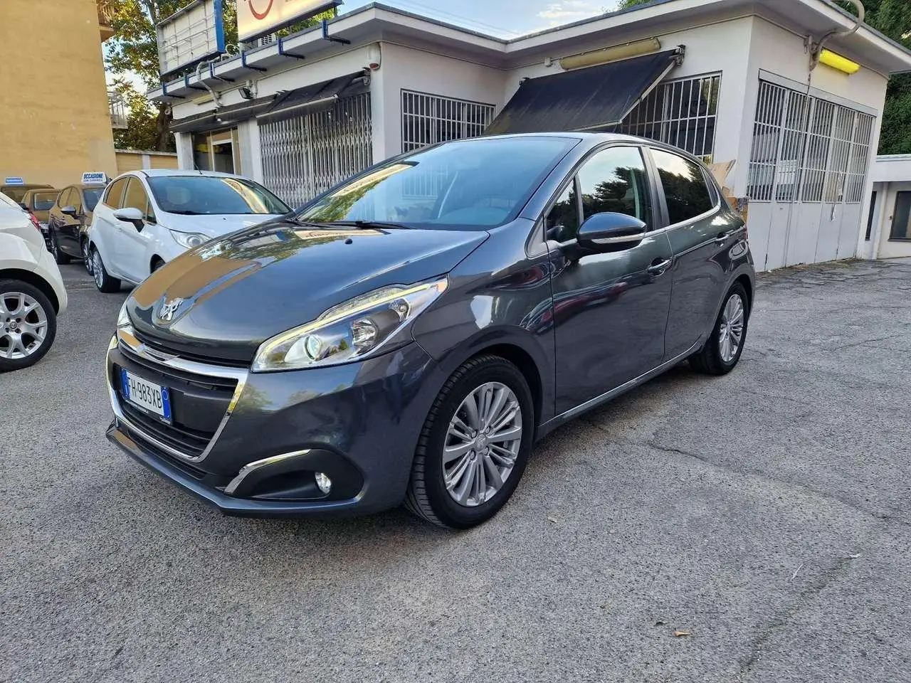 Photo 1 : Peugeot 208 2017 Petrol