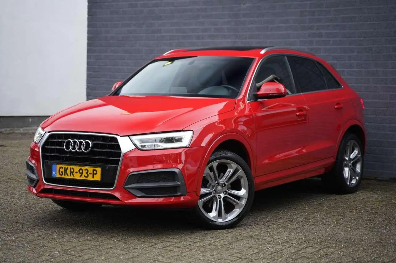 Photo 1 : Audi Q3 2016 Essence