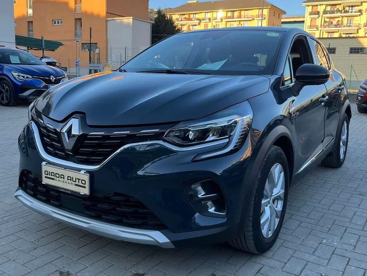 Photo 1 : Renault Captur 2021 Essence