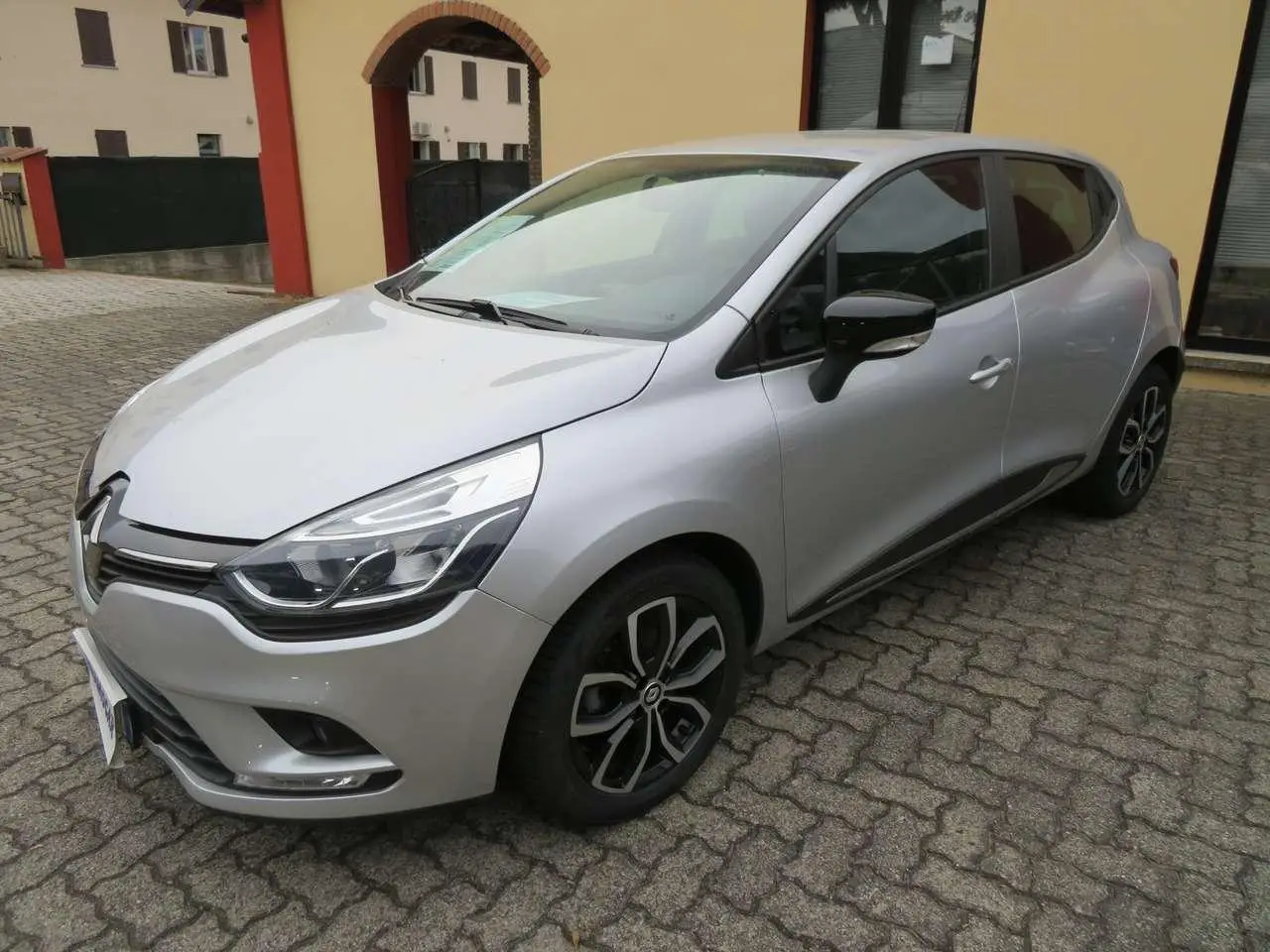 Photo 1 : Renault Clio 2020 Essence