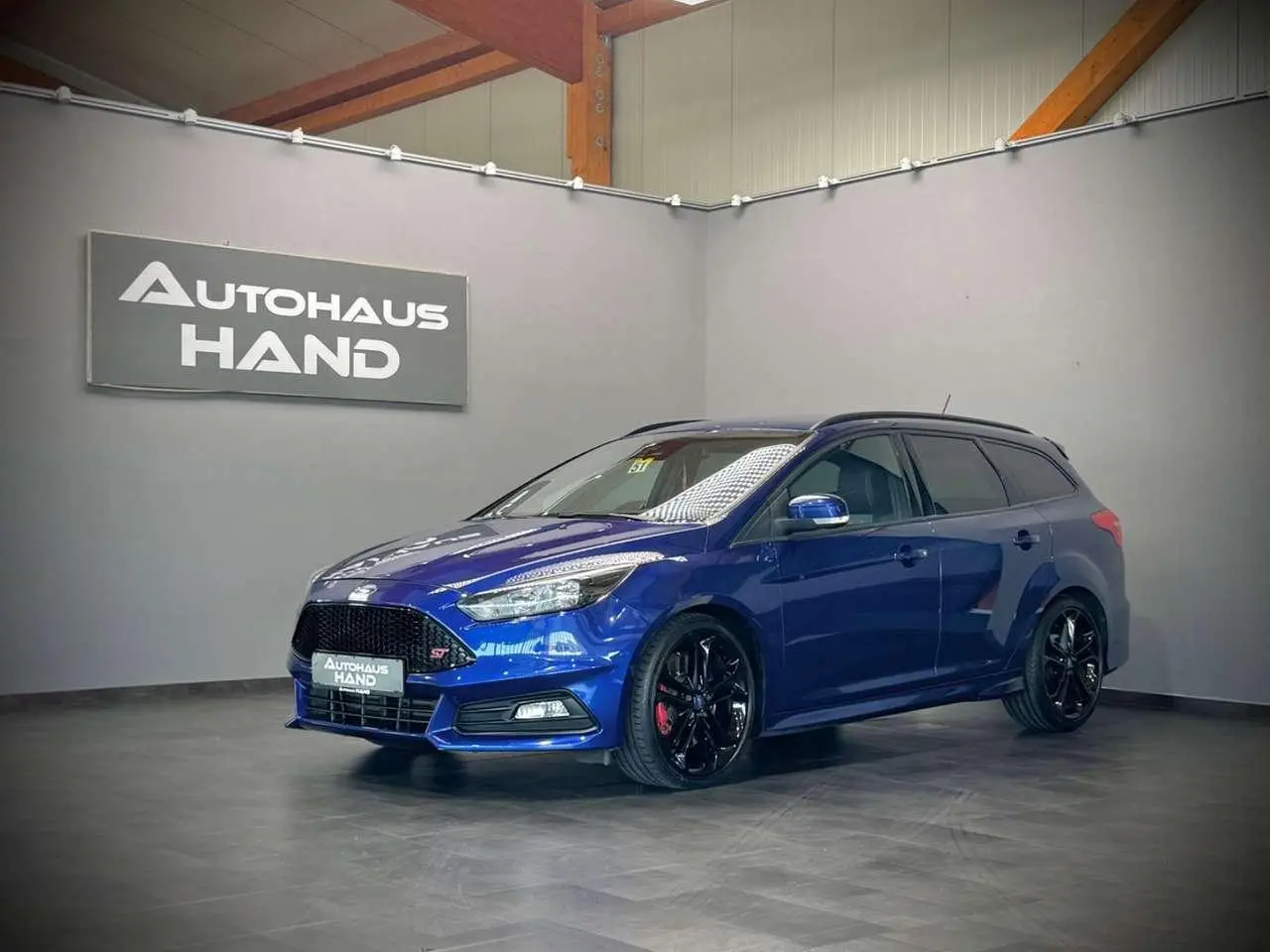 Photo 1 : Ford Focus 2016 Petrol