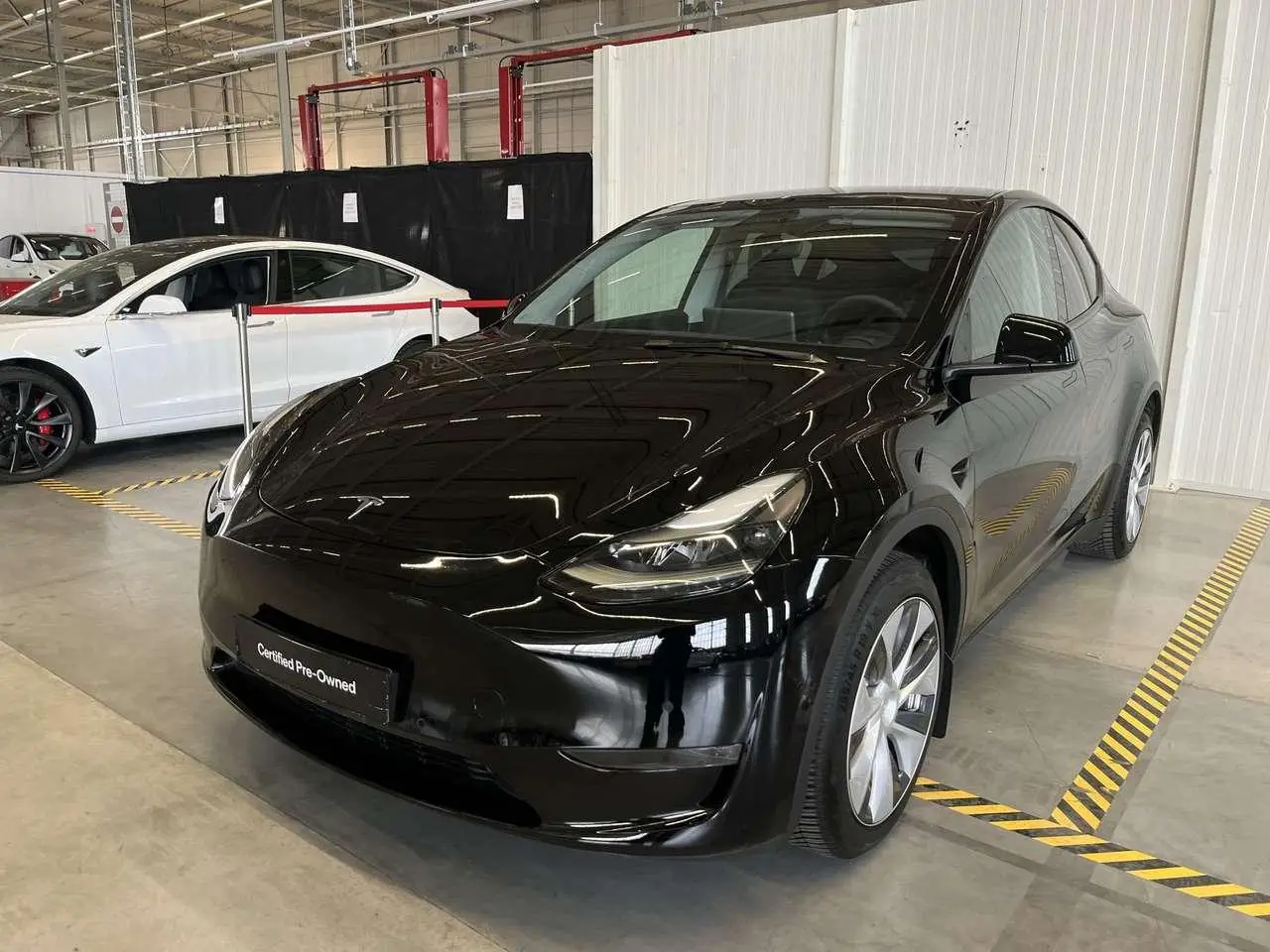 Photo 1 : Tesla Model Y 2022 Électrique