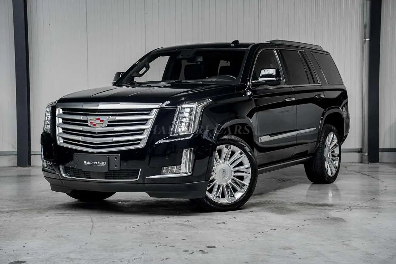 Photo 1 : Cadillac Escalade 2015 Essence