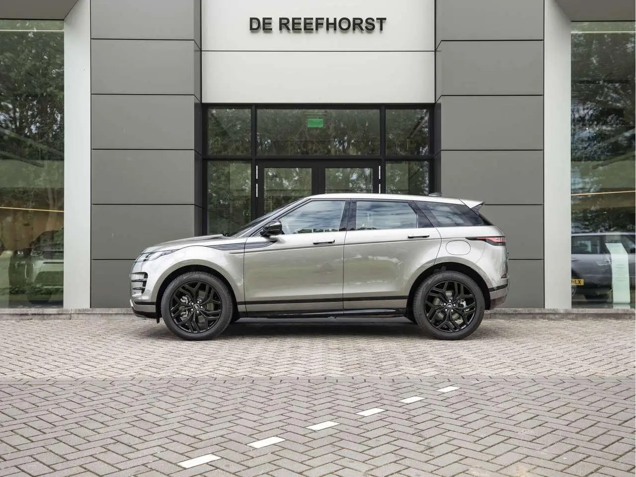 Photo 1 : Land Rover Range Rover Evoque 2024 Hybrid