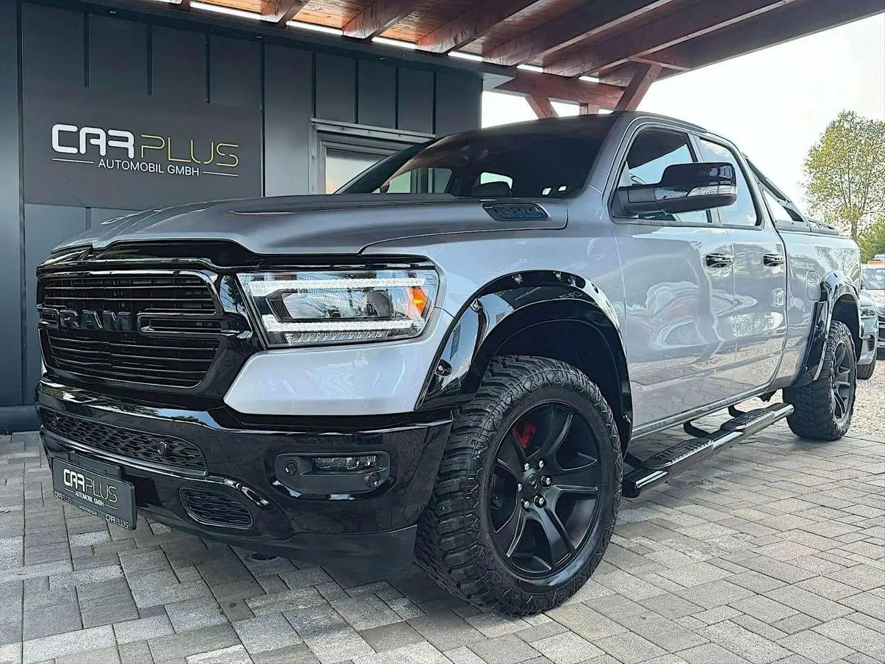 Photo 1 : Dodge Ram 2023 Petrol