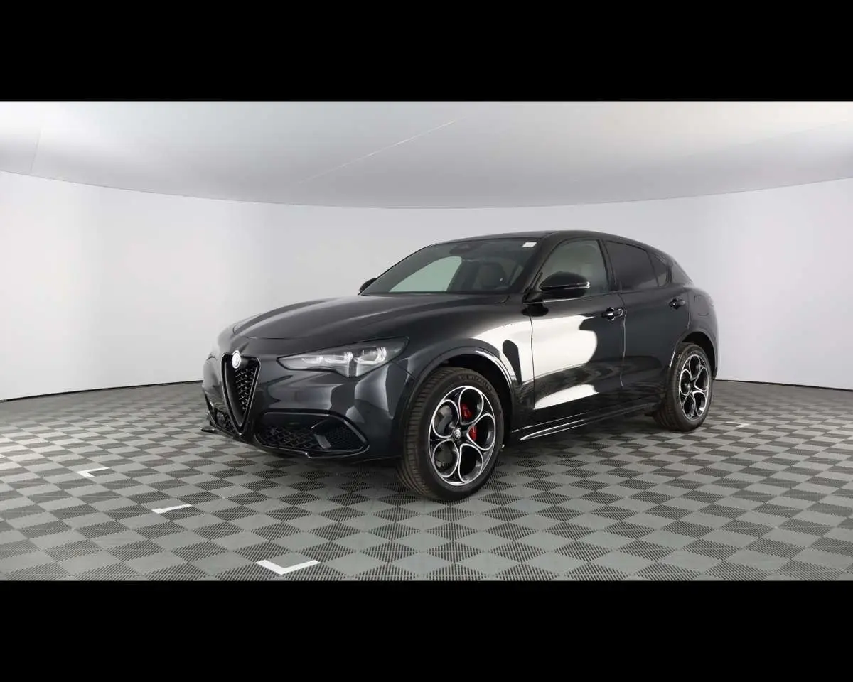 Photo 1 : Alfa Romeo Stelvio 2024 Diesel