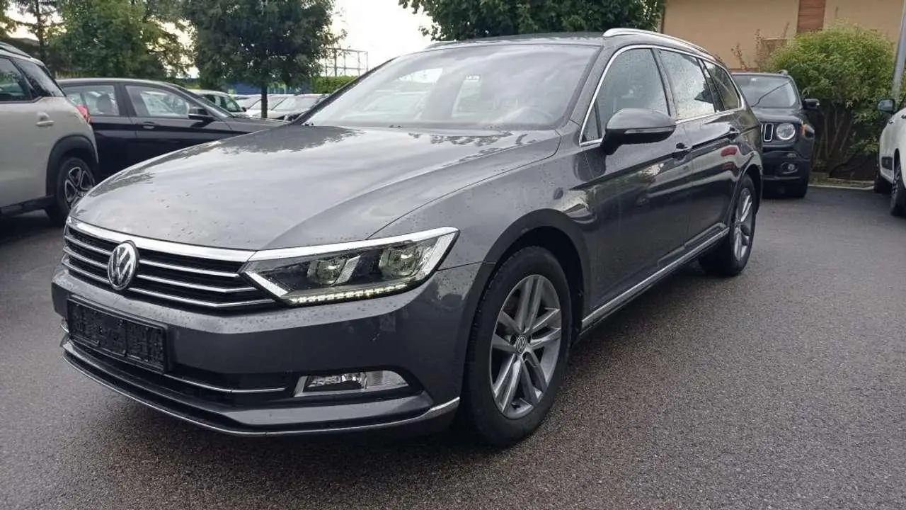 Photo 1 : Volkswagen Passat 2016 Diesel