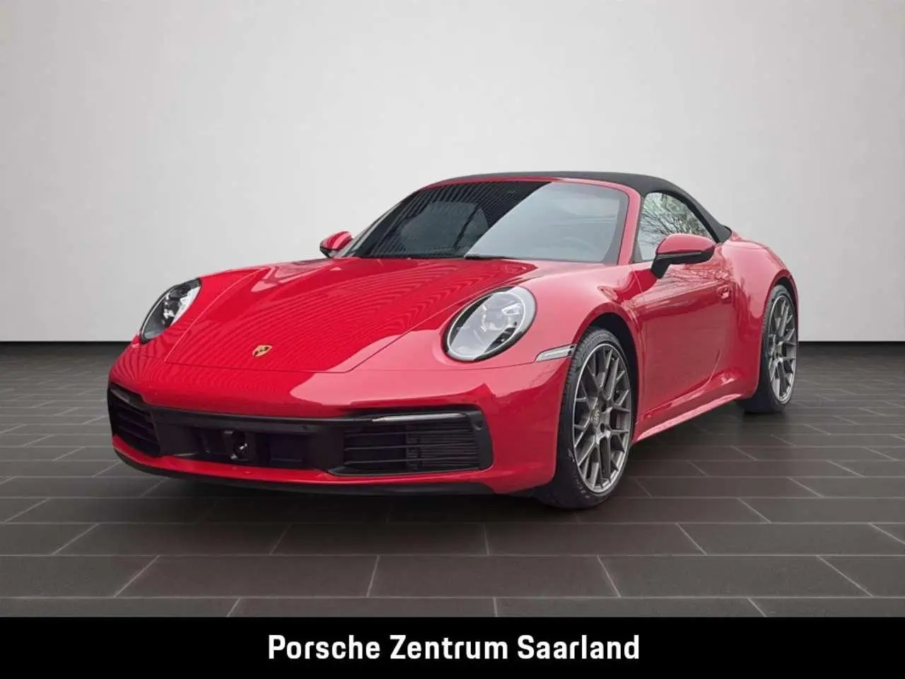 Photo 1 : Porsche 992 2024 Essence