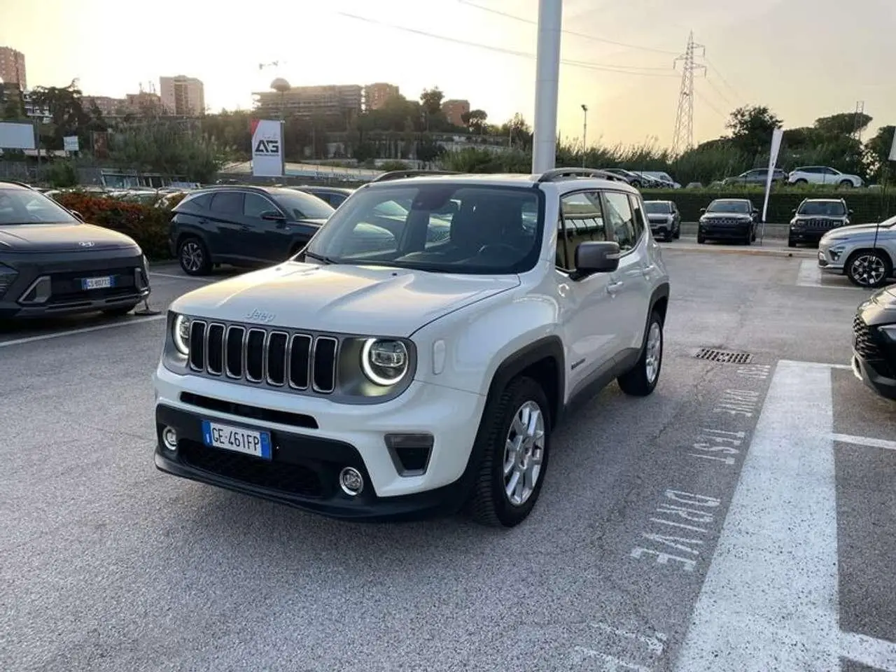 Photo 1 : Jeep Renegade 2019 Petrol