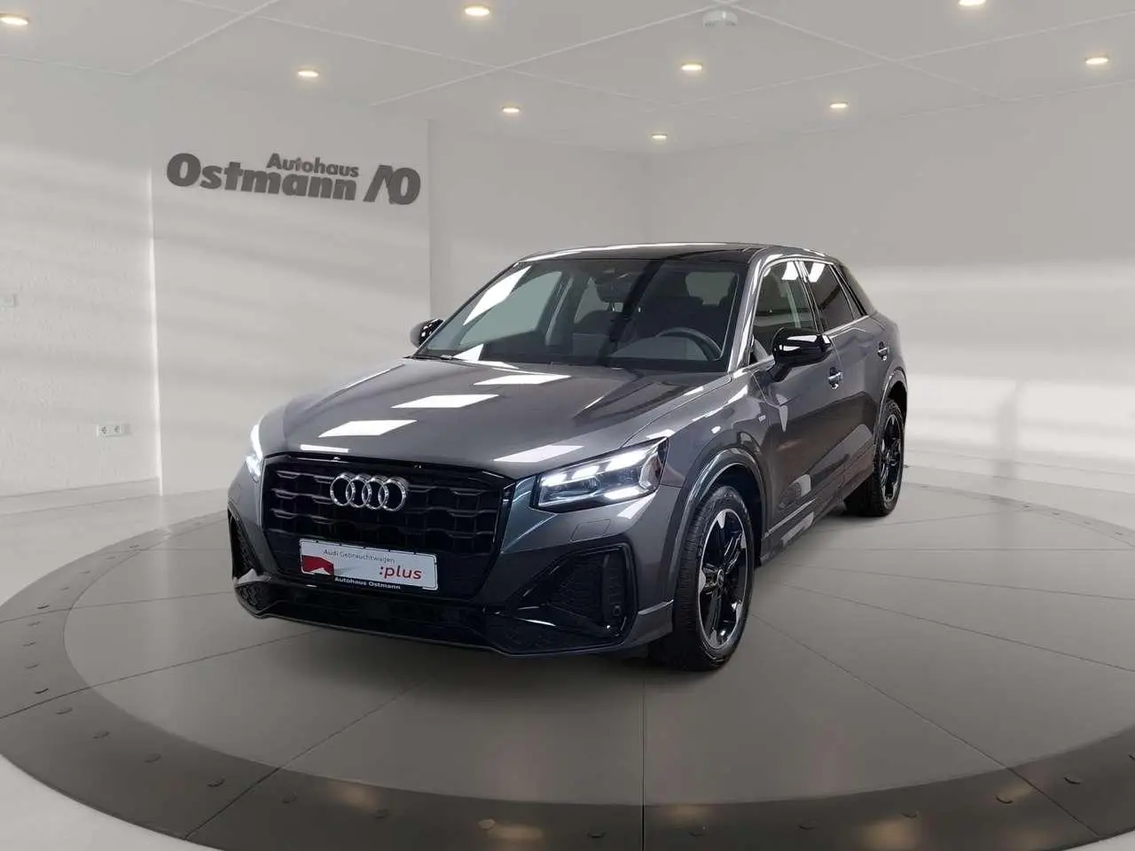 Photo 1 : Audi Q2 2021 Petrol