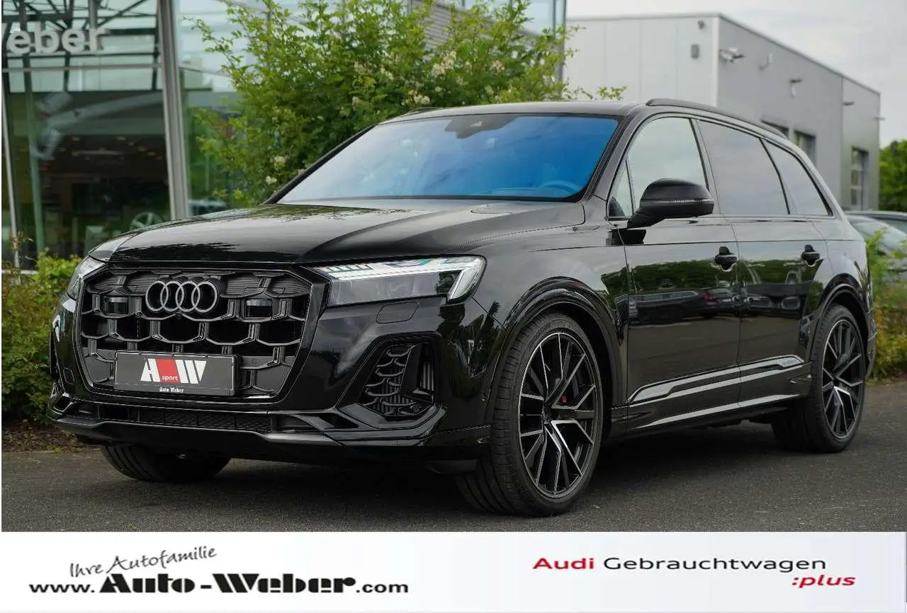 Photo 1 : Audi Sq7 2024 Petrol