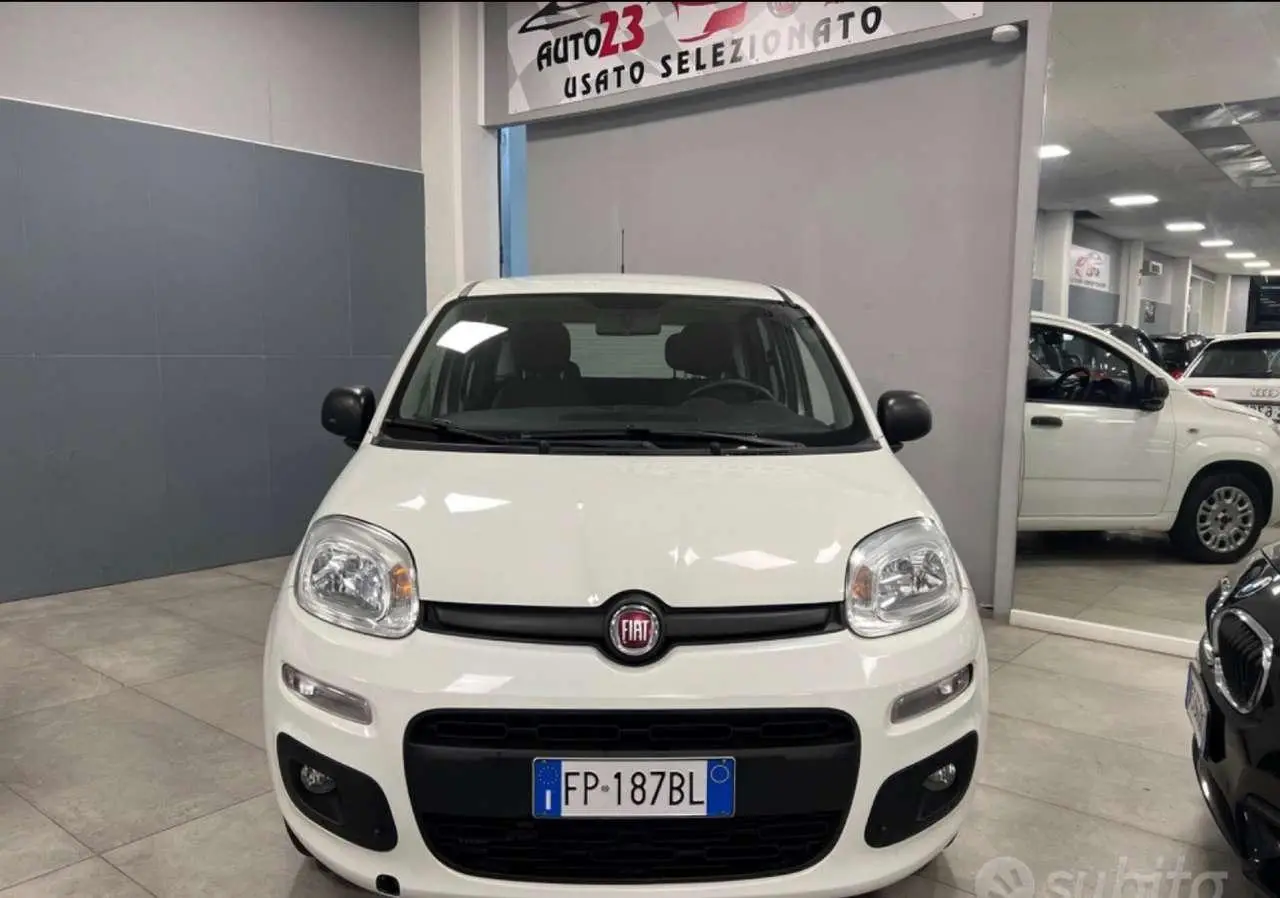 Photo 1 : Fiat Panda 2018 Essence