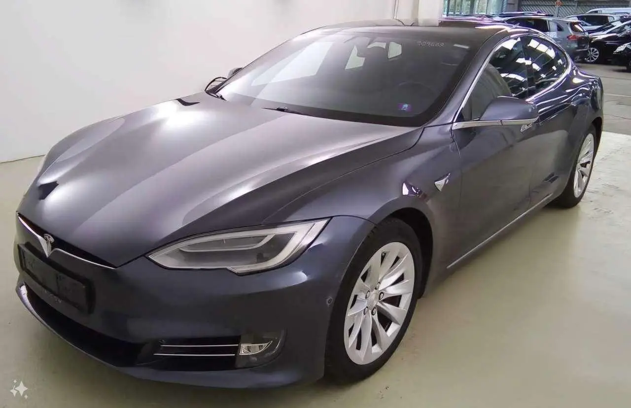 Photo 1 : Tesla Model S 2019 Électrique