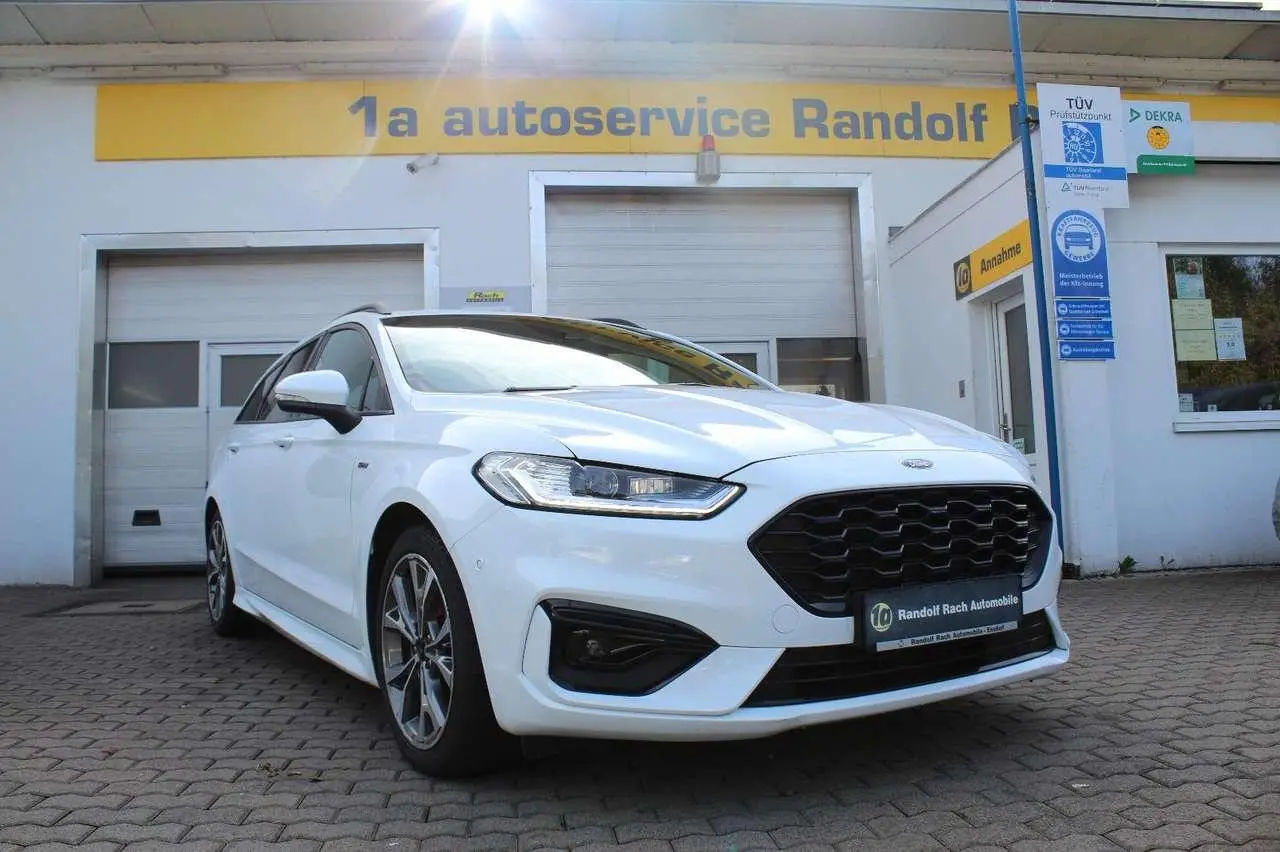 Photo 1 : Ford Mondeo 2021 Hybrid