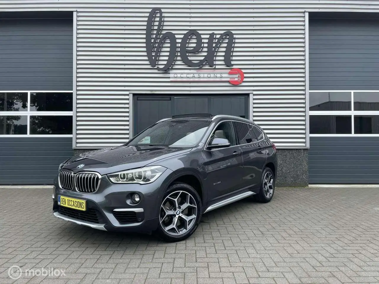 Photo 1 : Bmw X1 2017 Petrol