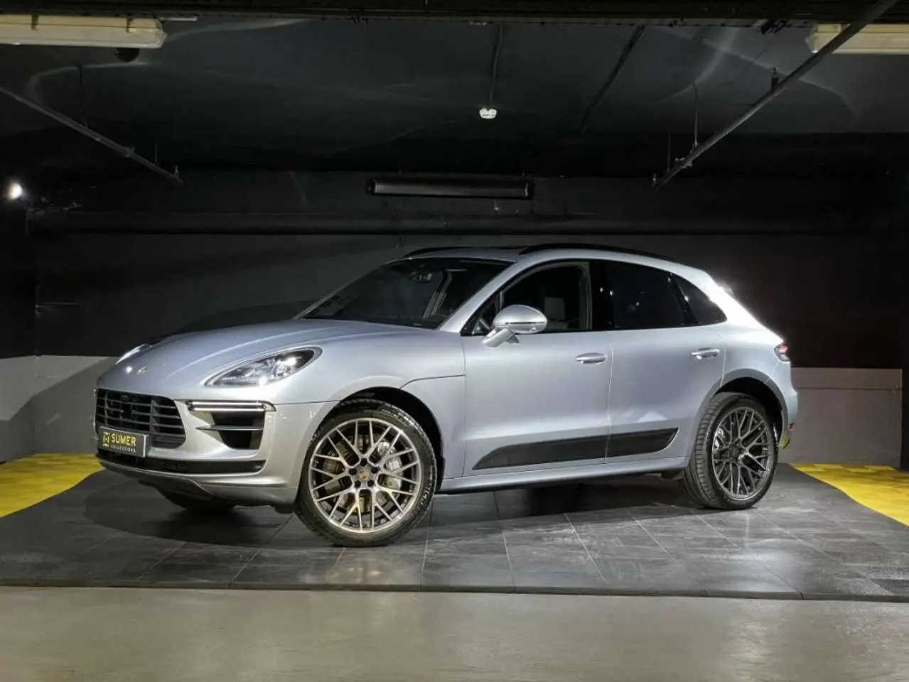 Photo 1 : Porsche Macan 2019 Essence