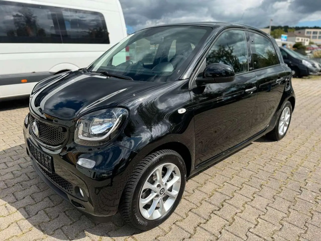 Photo 1 : Smart Forfour 2016 Petrol