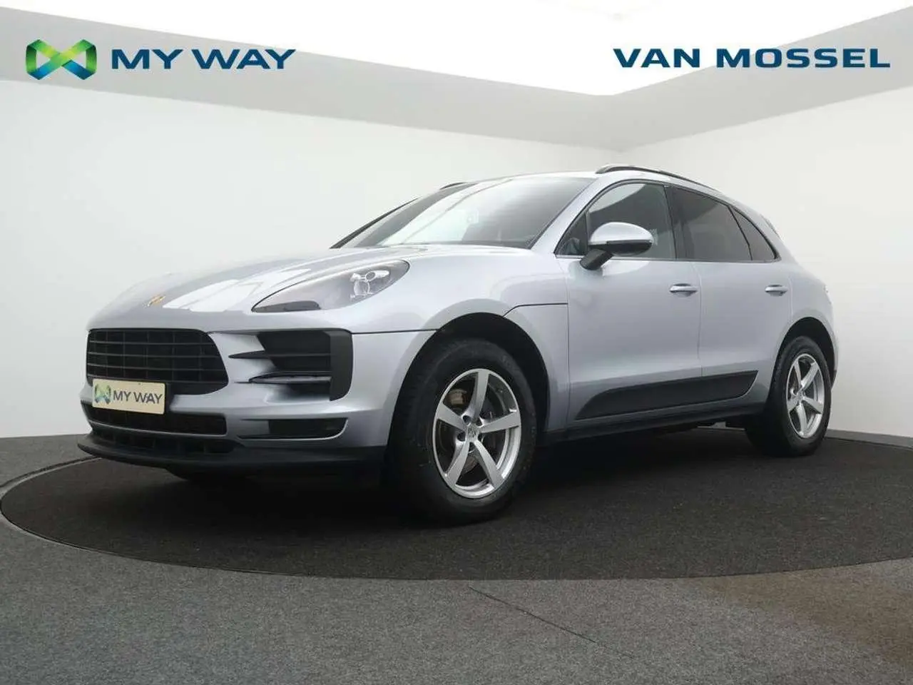 Photo 1 : Porsche Macan 2021 Petrol