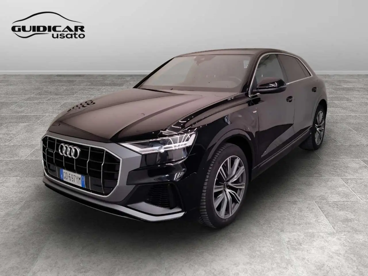 Photo 1 : Audi Q8 2021 Hybrid