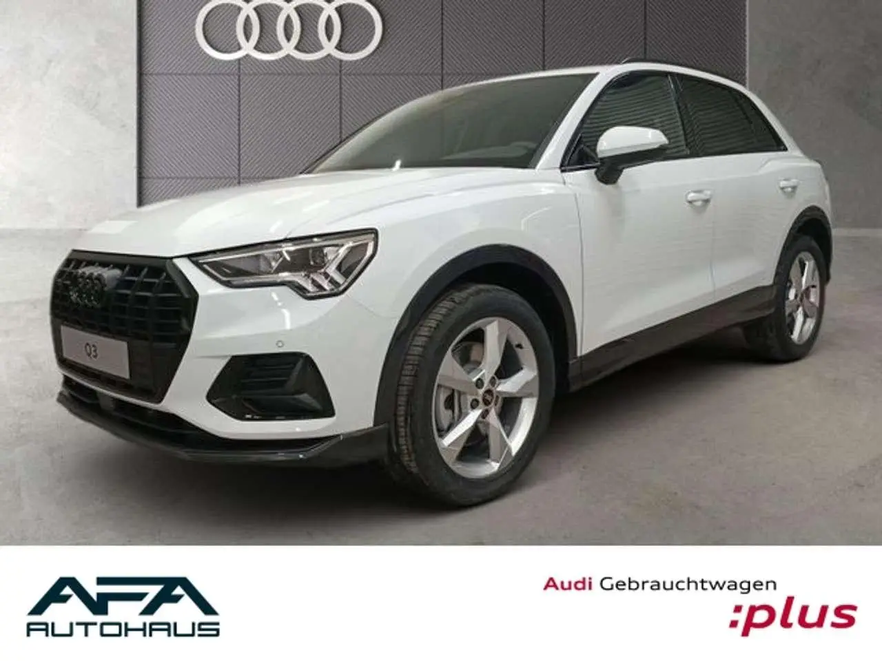 Photo 1 : Audi Q3 2023 Essence