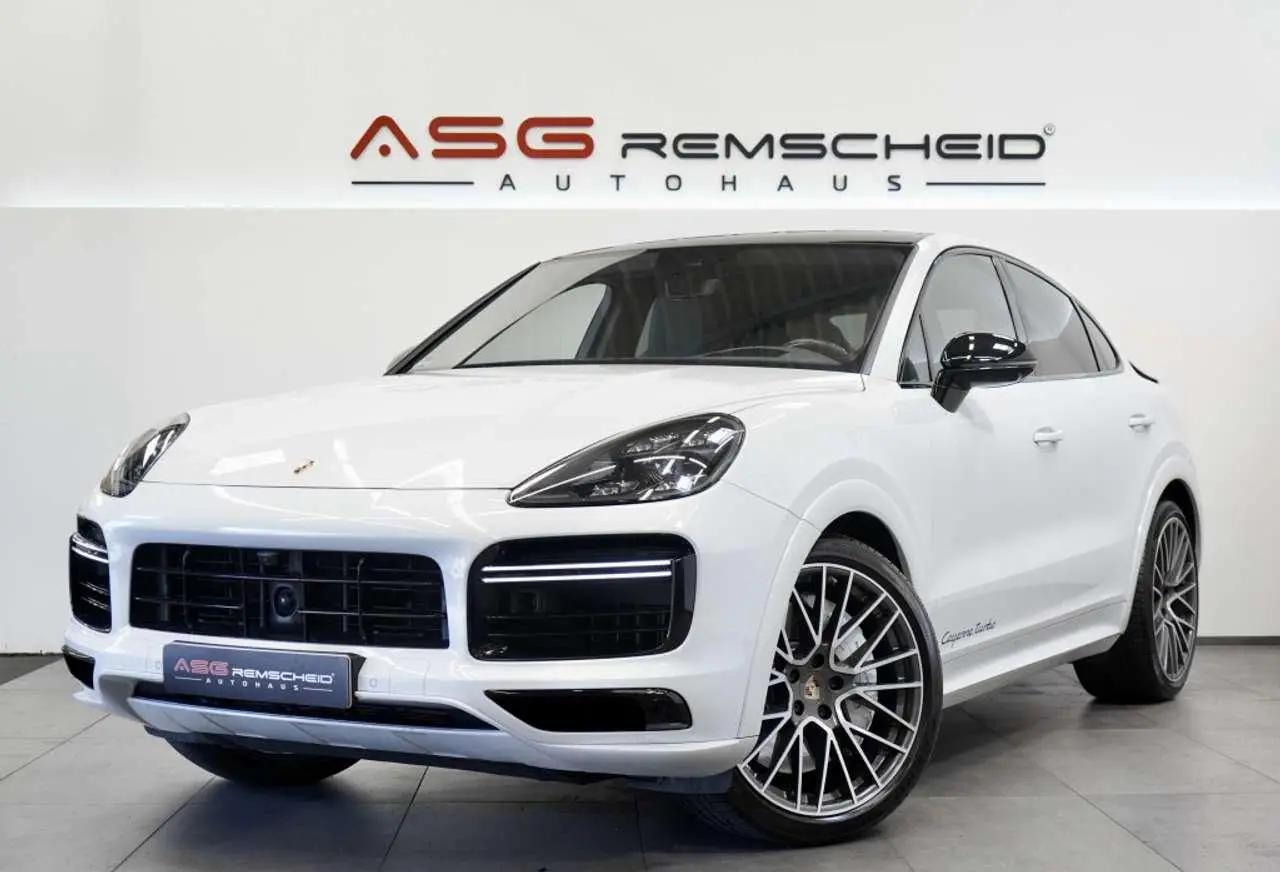 Photo 1 : Porsche Cayenne 2019 Petrol