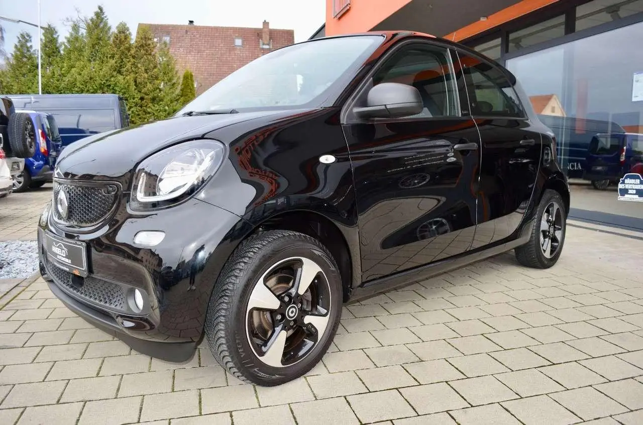 Photo 1 : Smart Forfour 2019 Essence