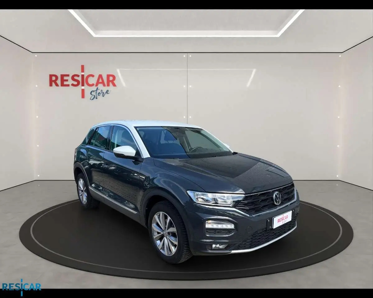 Photo 1 : Volkswagen T-roc 2018 Petrol