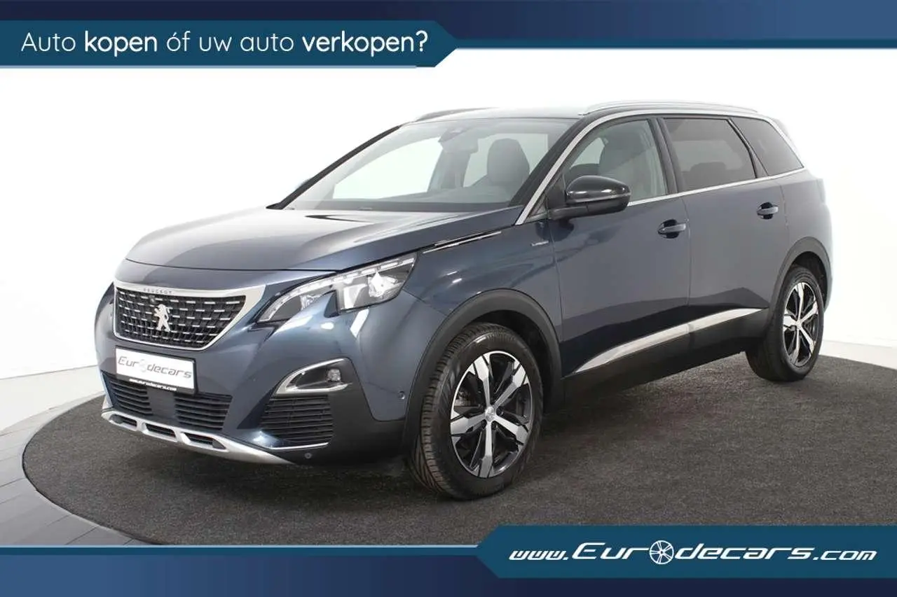 Photo 1 : Peugeot 5008 2019 Essence