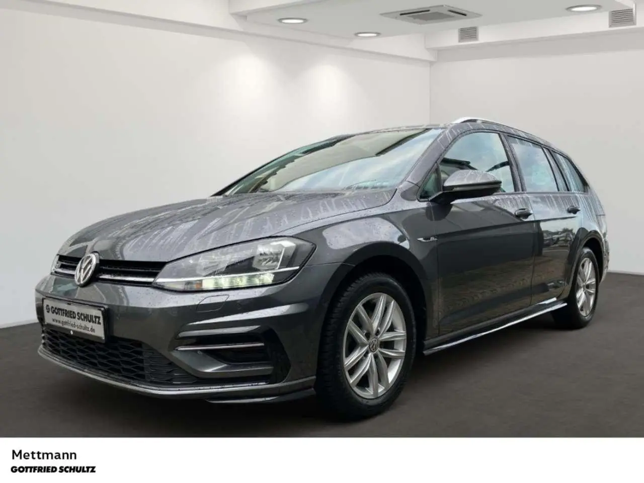 Photo 1 : Volkswagen Golf 2019 Petrol