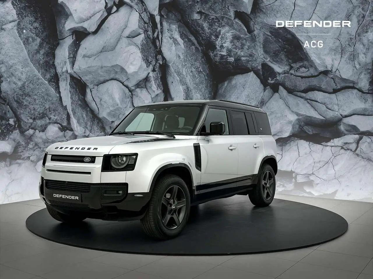 Photo 1 : Land Rover Defender 2023 Diesel