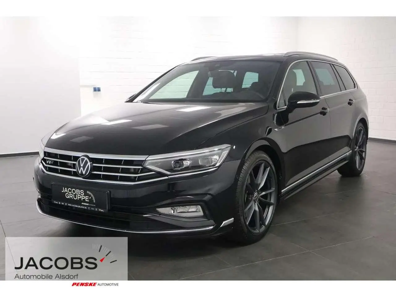 Photo 1 : Volkswagen Passat 2023 Petrol