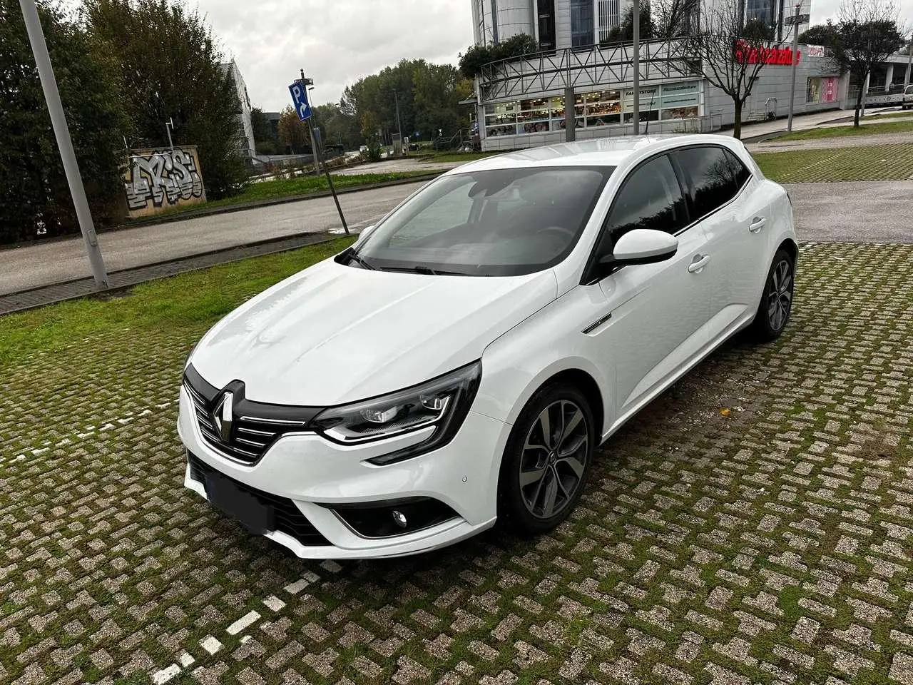 Photo 1 : Renault Megane 2016 Diesel