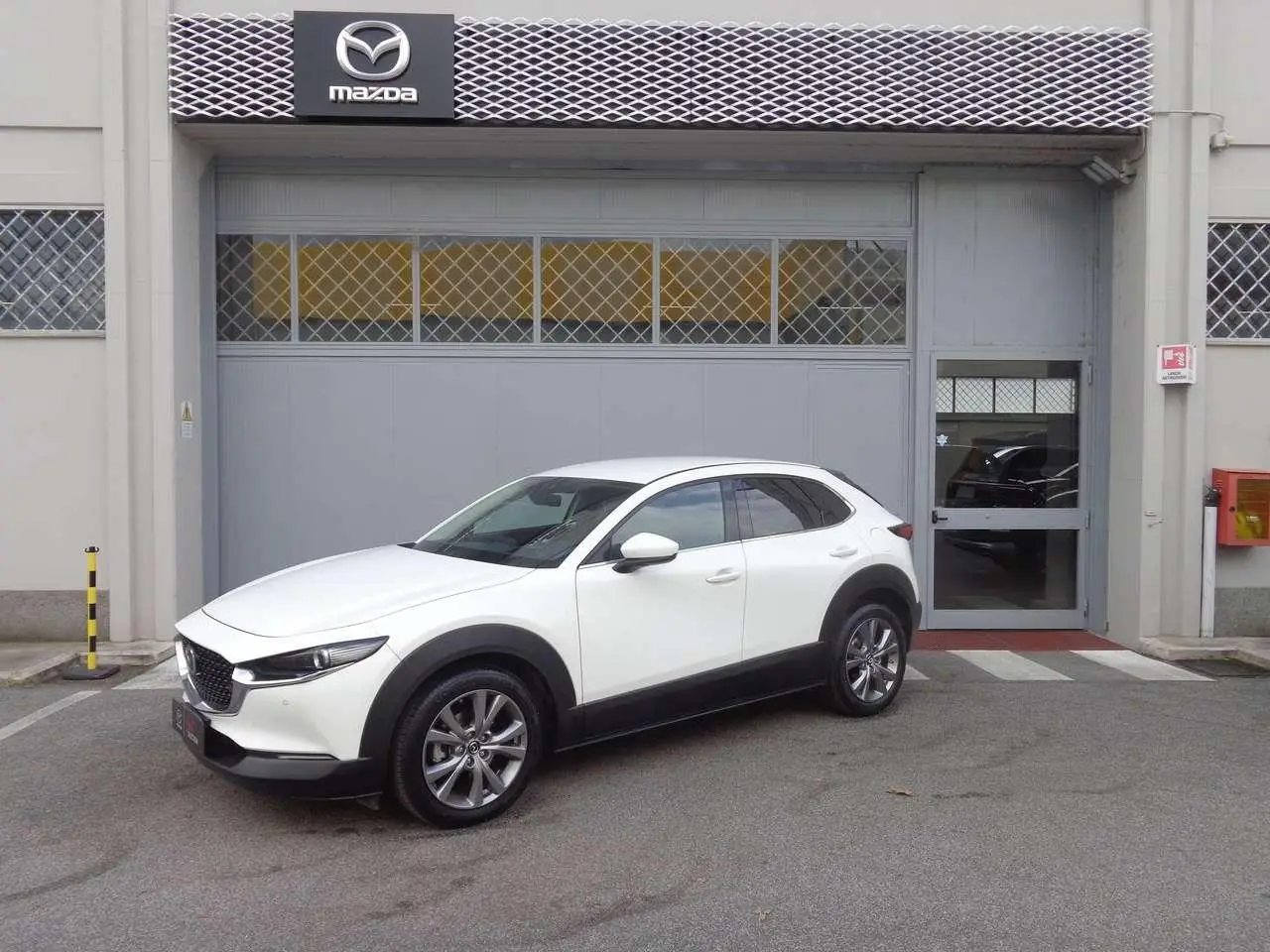 Photo 1 : Mazda Cx-30 2020 Hybride