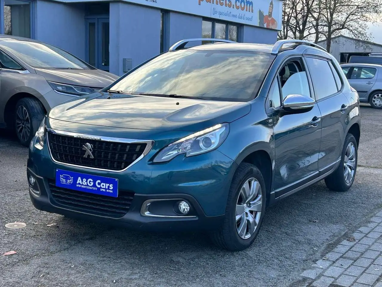 Photo 1 : Peugeot 2008 2017 Petrol