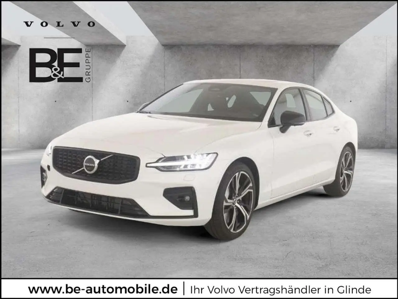 Photo 1 : Volvo S60 2024 Essence