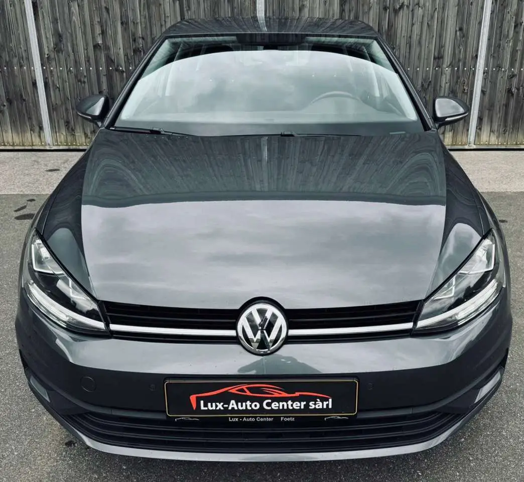 Photo 1 : Volkswagen Golf 2018 Petrol