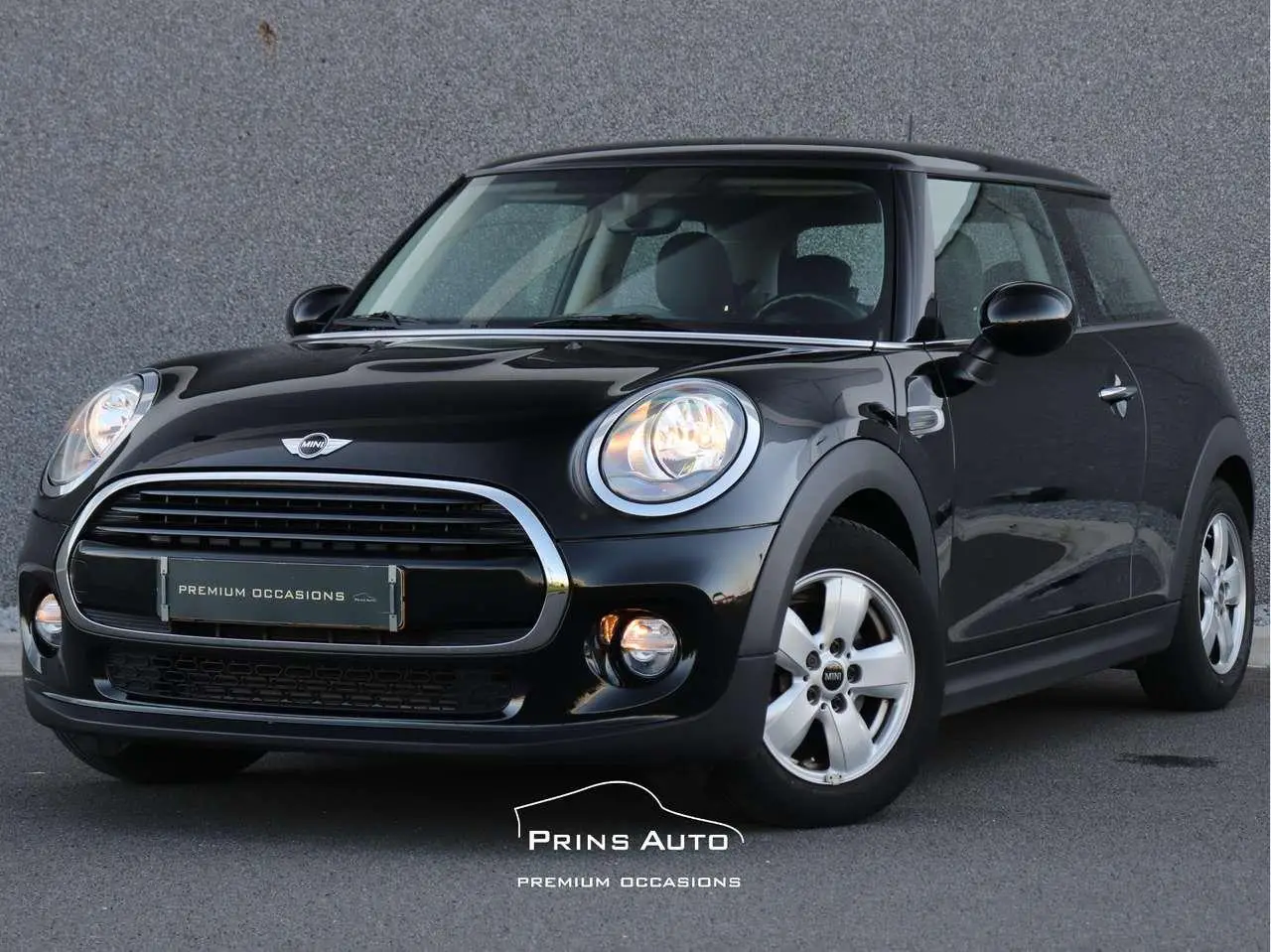 Photo 1 : Mini Cooper 2018 Petrol