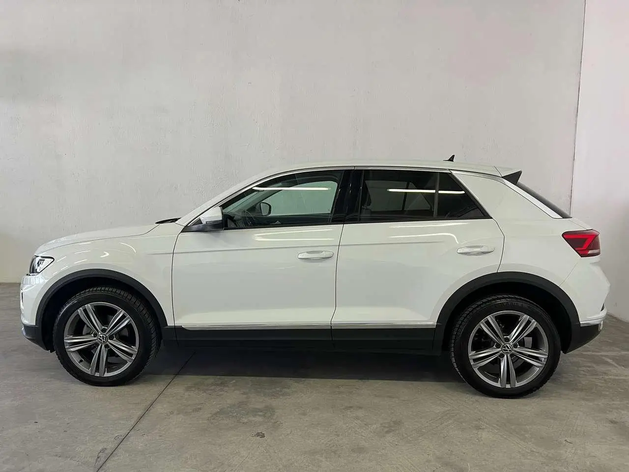 Photo 1 : Volkswagen T-roc 2020 Petrol