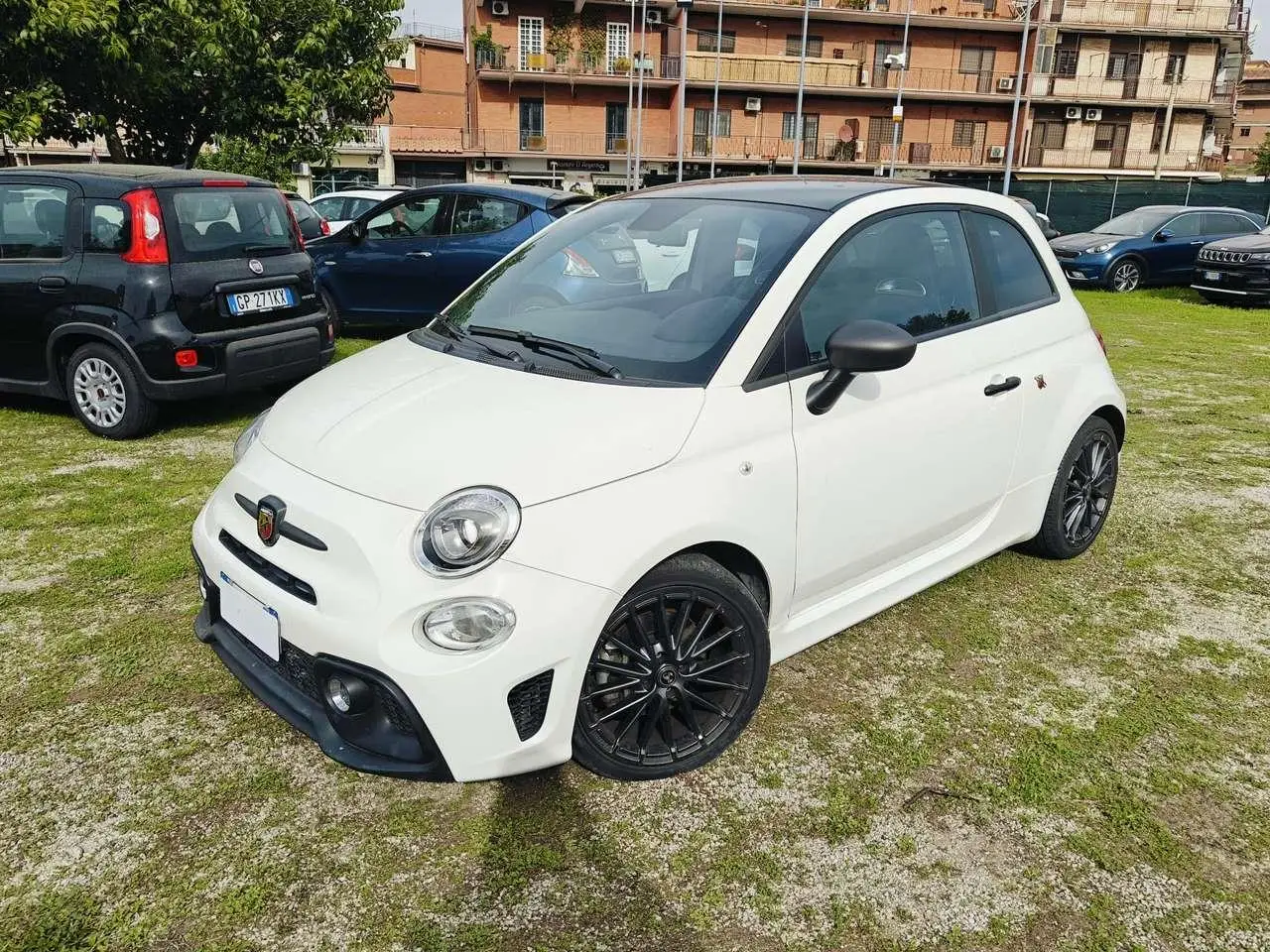 Photo 1 : Abarth 595 2023 Essence