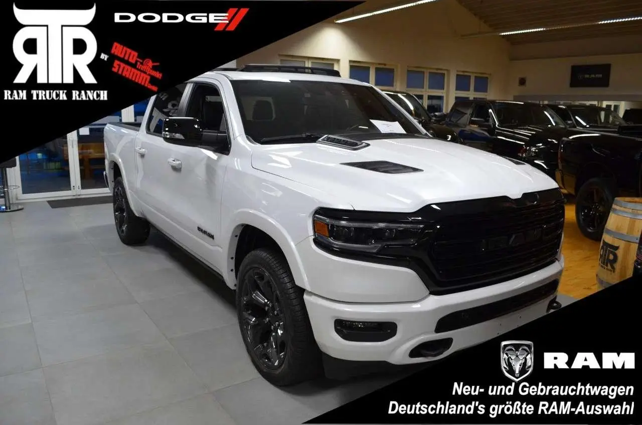 Photo 1 : Dodge Ram 2024 Petrol