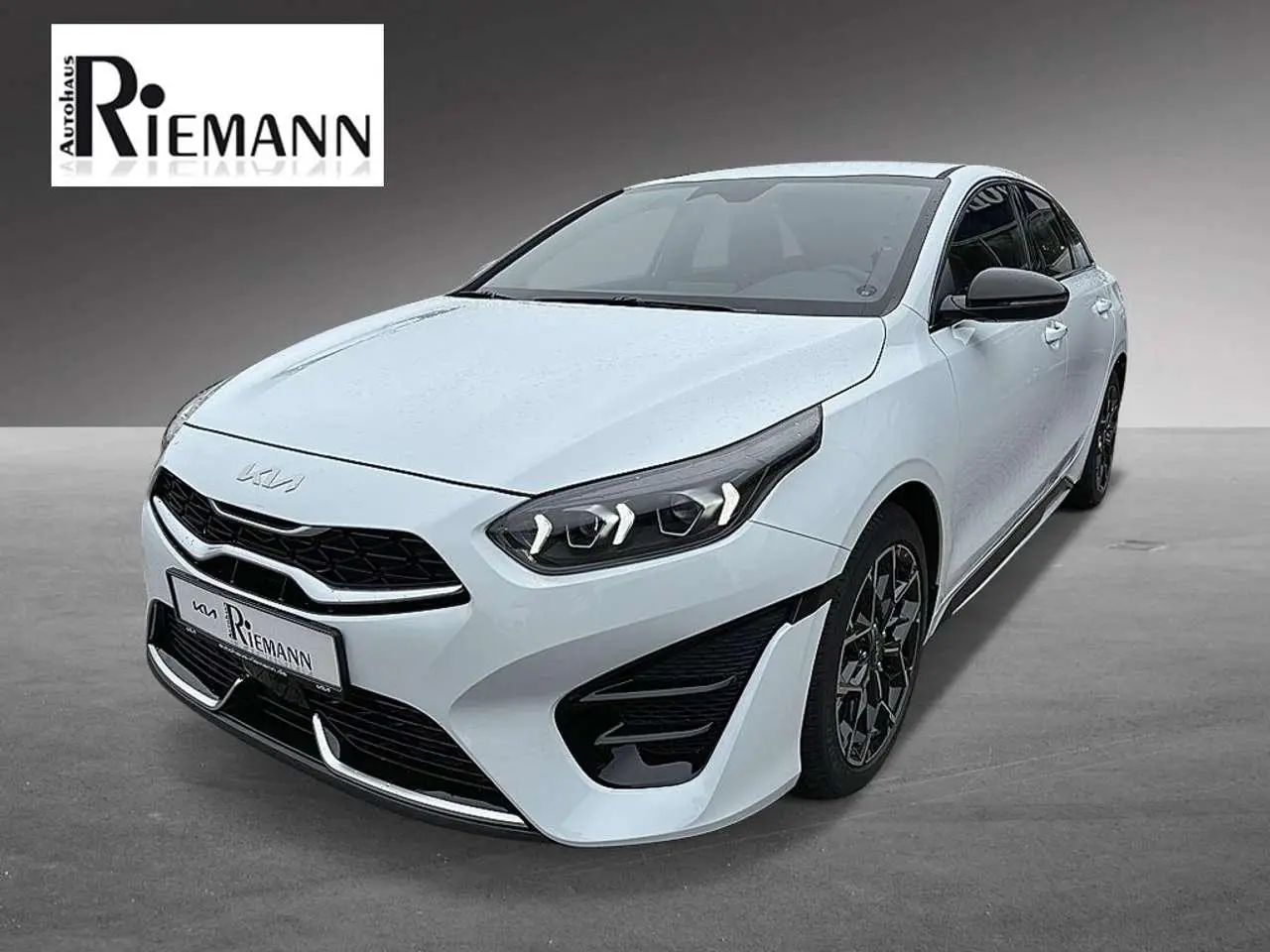 Photo 1 : Kia Proceed 2024 Essence