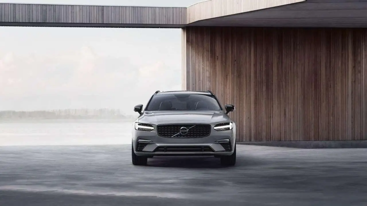 Photo 1 : Volvo V90 2024 Hybride