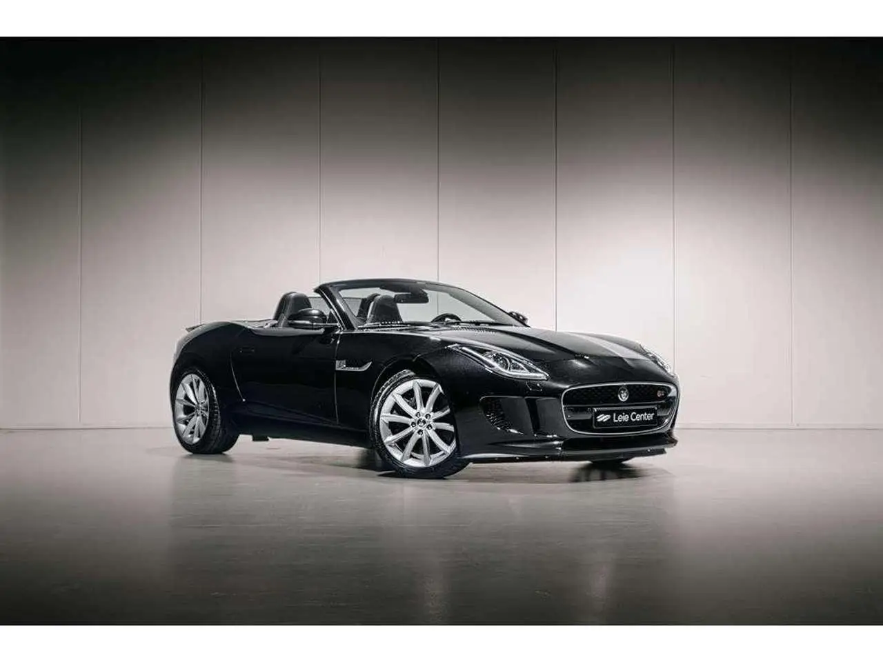 Photo 1 : Jaguar F-type 2015 Petrol