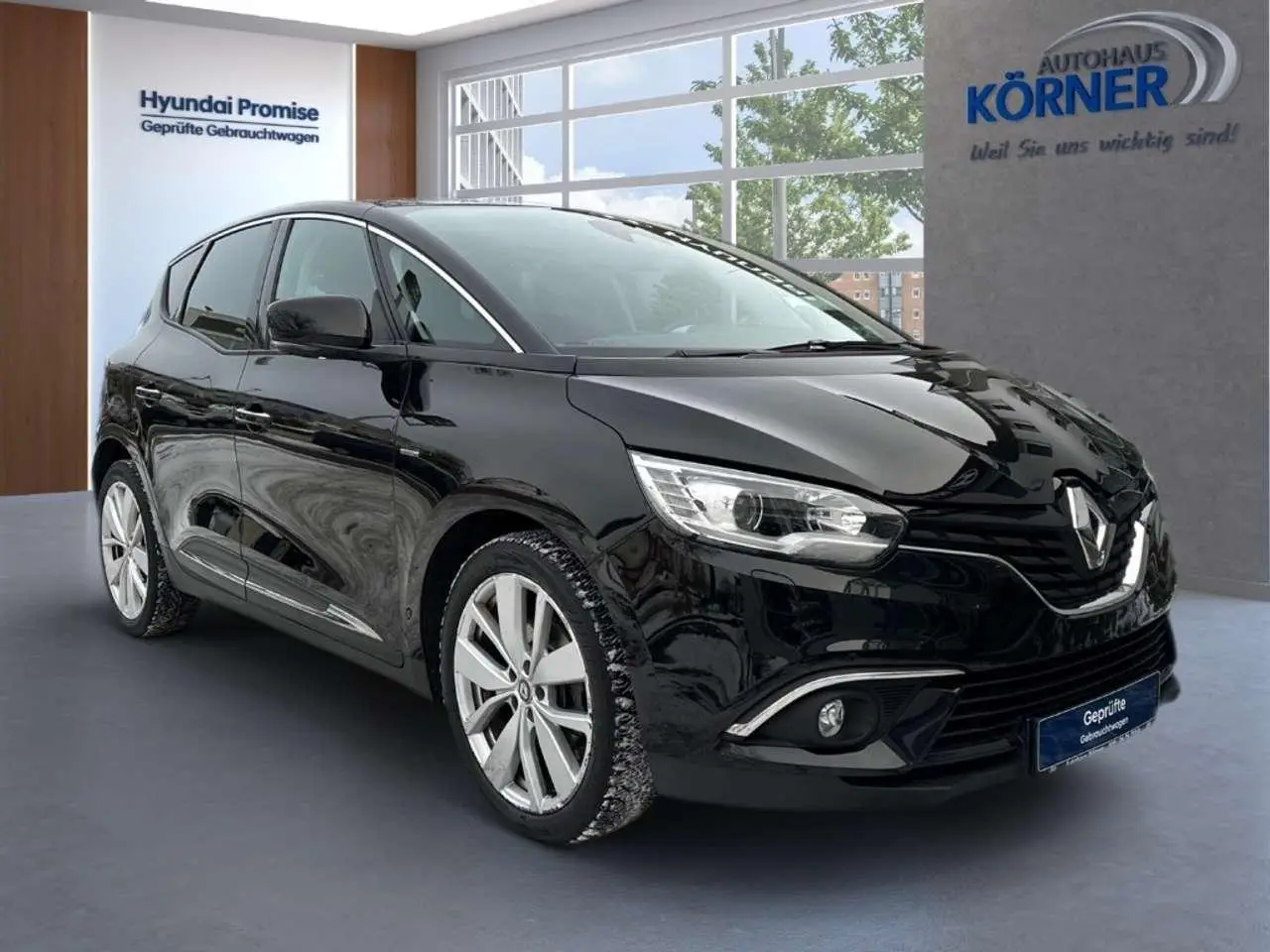 Photo 1 : Renault Scenic 2018 Essence