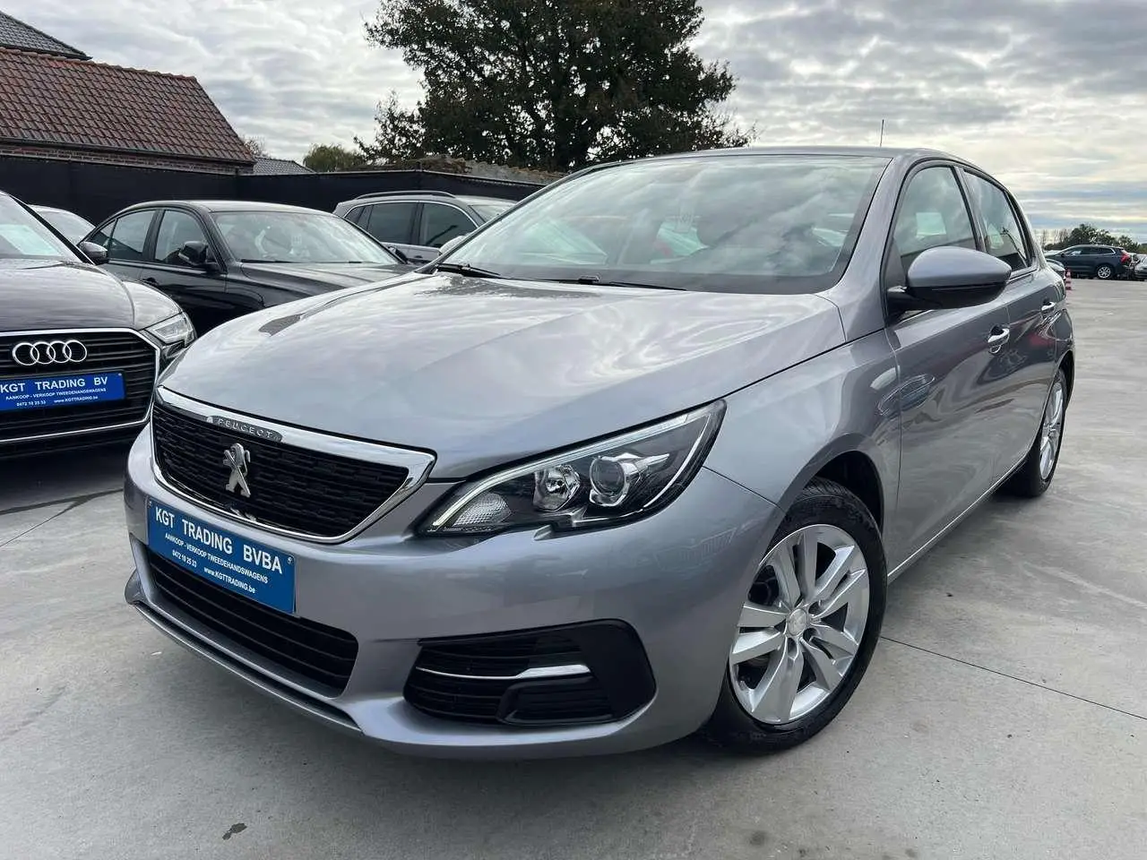 Photo 1 : Peugeot 308 2019 Petrol