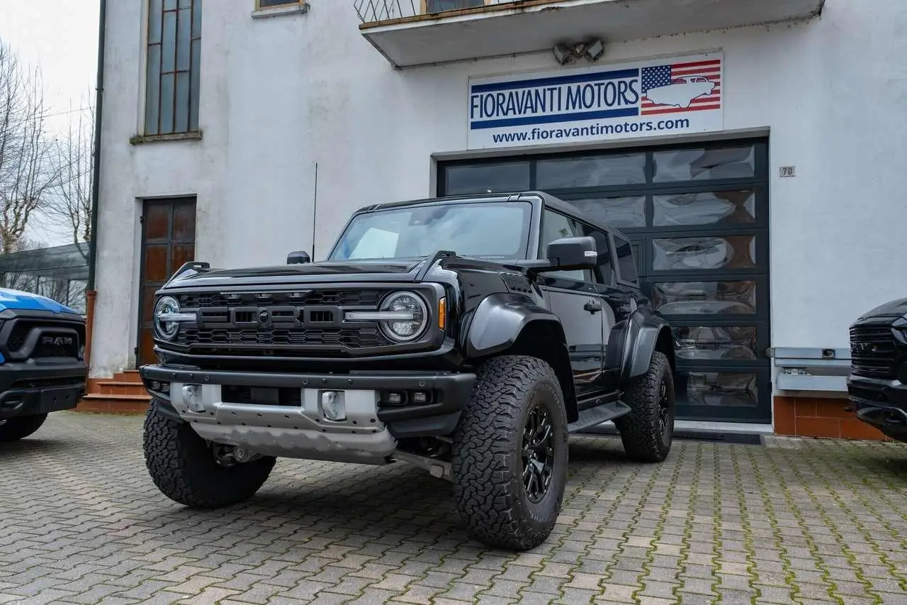 Photo 1 : Ford Bronco 2024 Petrol